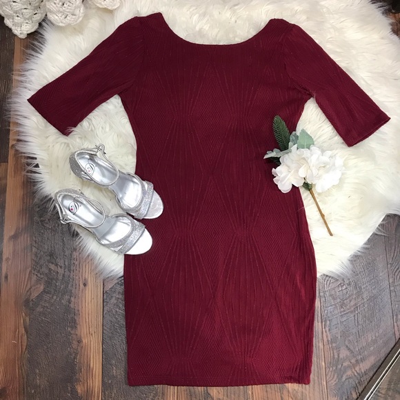 Mind Code Maroon dress - Picture 3 of 8